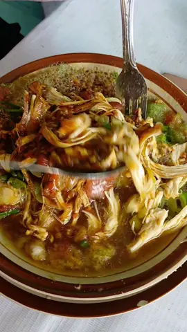 makan soto campur bumbu kacang, soto khas sokaraja 😍🤤 #makanenak #sotosokaraja #menusimple #makanansederhana #fyppppppppppppppppppppppp 
