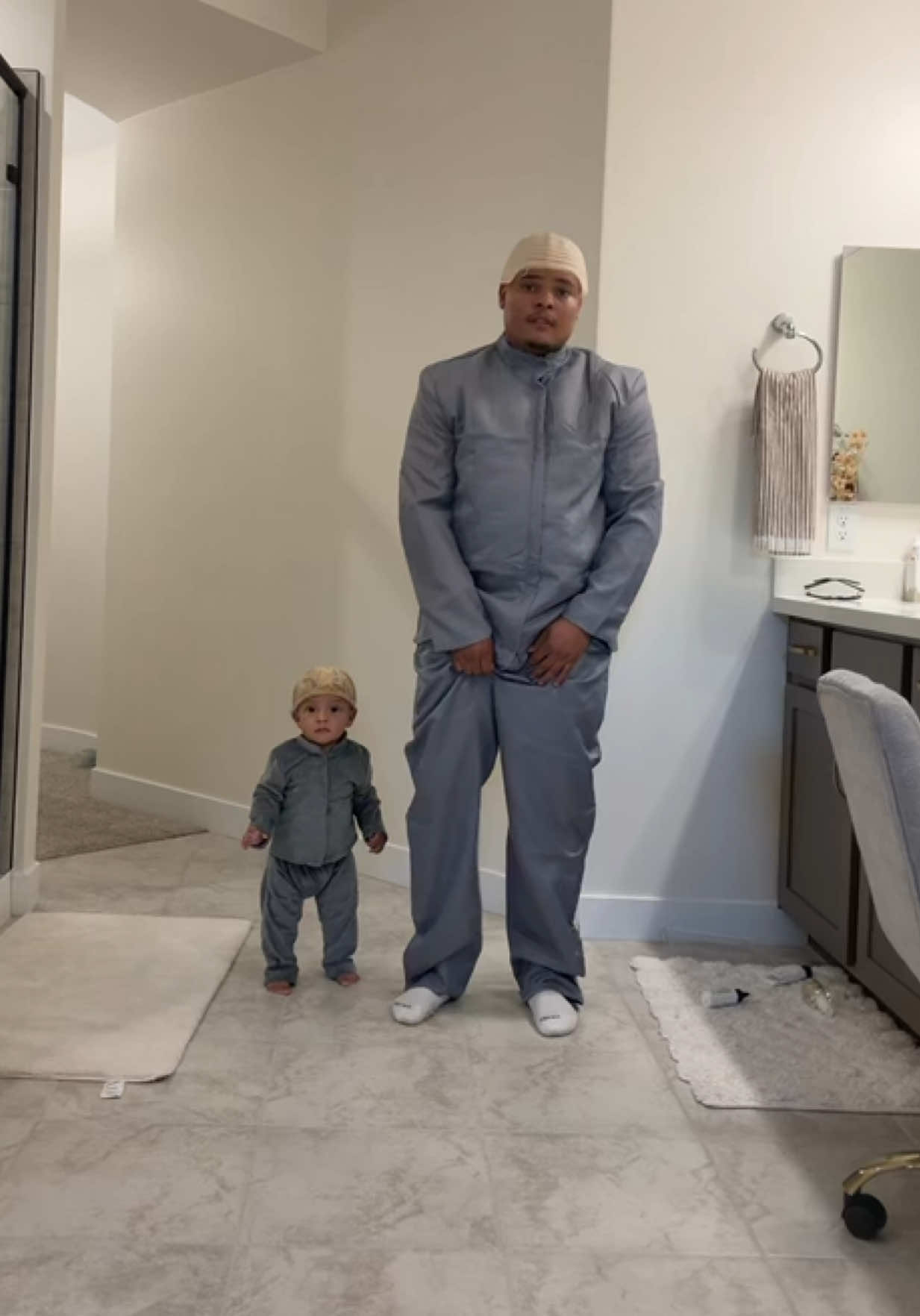 He genuinely loves it tho 😂😂 @Zaza #larobenz #zaza #babies 