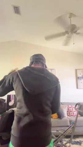 #leavemealone #fyp #pregnant #viral #comedyvideo 