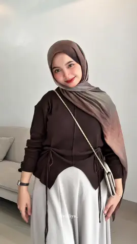 Membalas @icachytii #atasanknit #rok #pashminaprinted #ootdhijab #outfitideas 