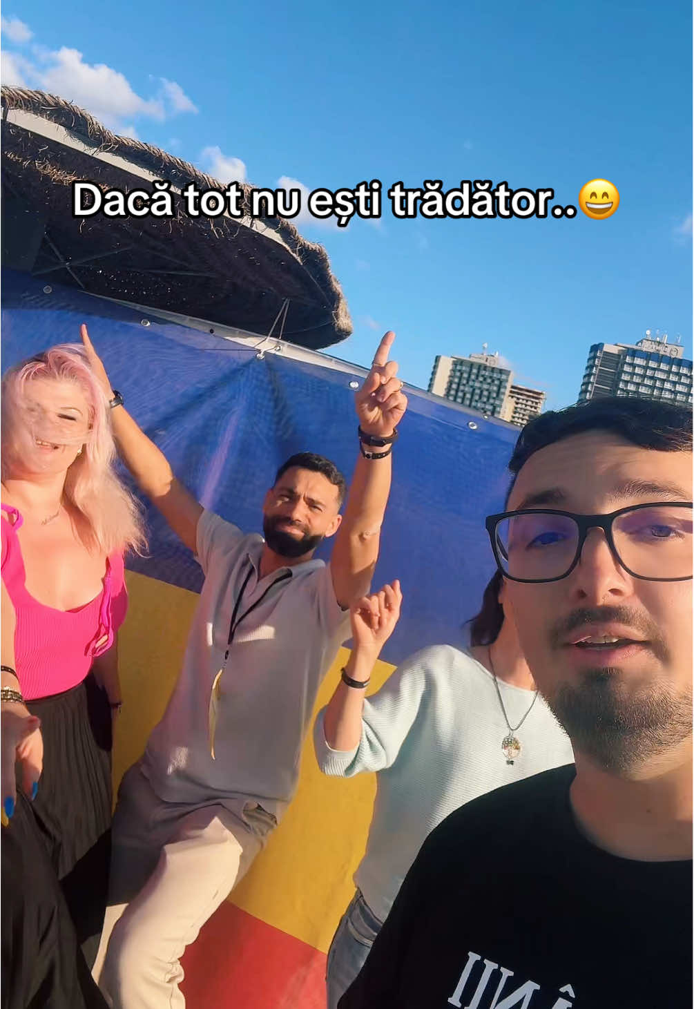 @DaianaCuTricolorul🇹🇩 @Deea V GS ♥️🇹🇩 @Ștefani's aura @Nico 