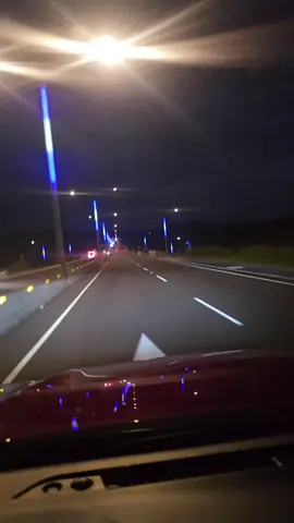 ✨ Corriendo bajo las luces del Periférico Gerardo Barrios en San Miguel 🌙💨 Una obra que conecta, transforma y le da vida nocturna a nuestra ciudad. 🚗🏃‍♂️ San Miguel sigue creciendo y brillando, de día y de noche. 🔥 #SanMiguel #PeriféricoGerardoBarrios #BypassSanMiguel #ElSalvador #SoyGuanacoSV      