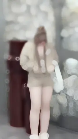 Có người nhìn xa trông rộng, còn mình nhìn gần trông cũng cũng 😍