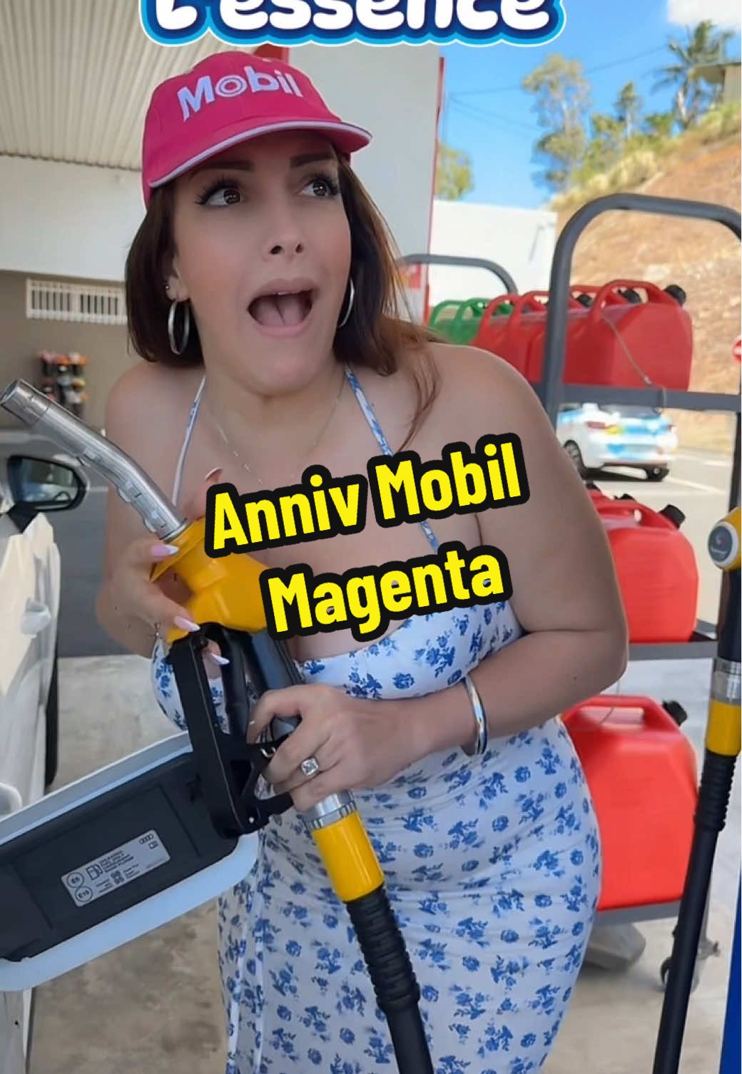 Madjane le passage en caisse 🤣 c’est les 1 an de la Station mobil Magenta ❤️ #newcaledonia #nouvellecaledonie #noumea #publicite 