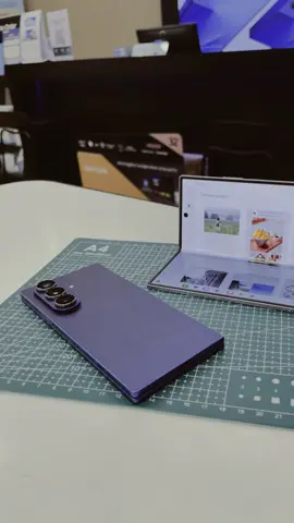 🔥 PROMO SAMSUNG Z FLIP 7🔥 📱 Desain lipat kece, stylish & praktis 💳 Cicilan 0% DP Rp0 🕑 Tenor fleksibel hingga 24 bulan 🪪 Syarat cukup KTP aja 🤝 Garansi Resmi Samsung 📍 Samsung Gressmall – Gresik ☎️ WA: 0819-3478-4287 #SamsungGalaxy #SamsungIndonesia #samsung 