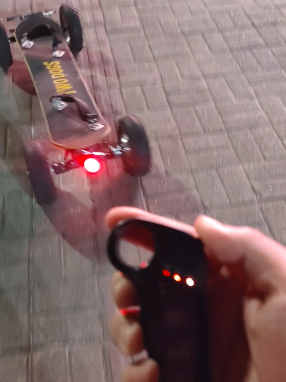 autonomia baterias skate motorizado elétrico maple adrenalina Santos-SP Trip twodogs 1600w 10s4p Esporte Hobby aventura offroad SKT ASMR #Mobilidade #brushless #lithium #remote #Toomuchfun 