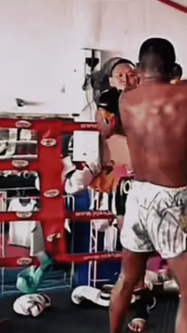 2ตำนานของมวยไทย🔥💪🏻 #บัวขาวบัญชาเมฆ #buakaw #แสนชัยพีเคแสนชัยมวยไทยยิม #muaythai #CapCut 