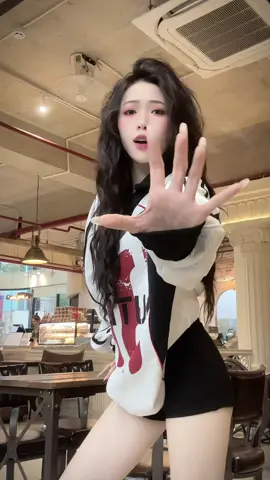 Tất cả im lặng 🤫 