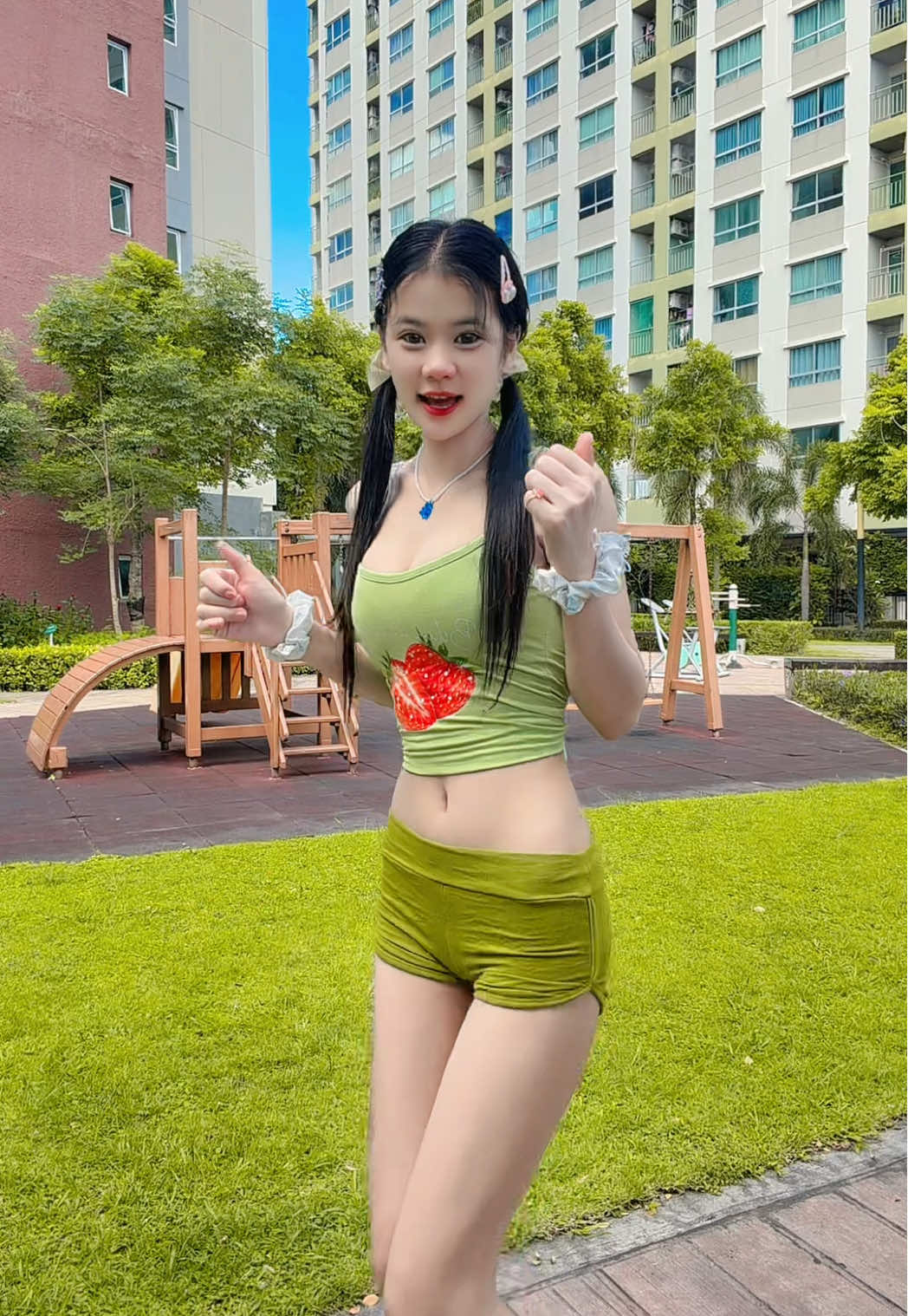 สาวลาว หญ้าเทียม เต้น #สาวลาว🇱🇦 #ฟีดดด #หญ้าเทียม #เต้น #เพลงฮิตtiktok 