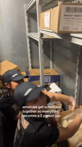 i love working @abbee ⭒ #chipotle #workbesties #dontfireus #employed #fyp