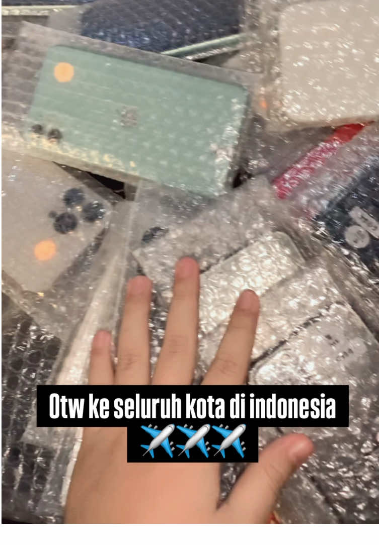 Siap kirim seluruh kota di indonesia❤️❤️❤️ #iphone13 #batamviral #batam #iphonebatam #iphone 