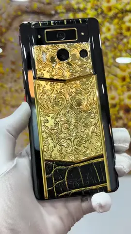 Vertu Meta 2 Generation Custom Golden Carved Floral Decoration with Alligator Full Box likenew 98% trùng imei Công nghệ bảo mật. Web 3.0 . 3 Không gian riêng tư an toàn cho người dùng   ✍️METAVERTU 2 được trang bị chipset Snapdragon 8+ Gen 2 mạnh mẽ từ Qualcomm, mang lại sức mạnh xử lý vượt trội. Siêu bảo mật với 2 hệ ĐH ✍️Máy có RAM 12GB và bộ nhớ 512, đảm bảo khả năng đa nhiệm tốt và lưu trữ rộng rãi. Ngoài ra, phiên bản mới này còn tích hợp công nghệ AI và Web3. 💵88 tr (Full Box Đủ Đồ) Sản phẩm bán ra BH 12 tháng 📍Liên hệ Hùng: Alongvn Luxury. 🏠43 Đường 6. P Tăng Nhơn Phú . TP Hồ Chí Minh 💳Hỗ Trợ Góp qua thẻ tín dụng.  _____________________ Hotline☎️ 0928.72.6789 #alongvnluxury💠❤️ #metavertu #Vertu_Signature_S 
