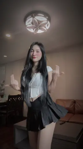 မှီသေးလား 🤍 #tiktok #stella #stellahnin #OOTD 