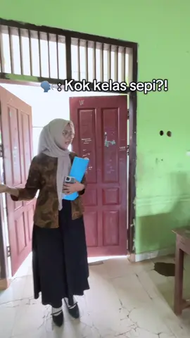 Pantesan sepi 🤭 #fyp #fyppppppppppppppppppppppp #kontenkelas #sekolah  #guru 
