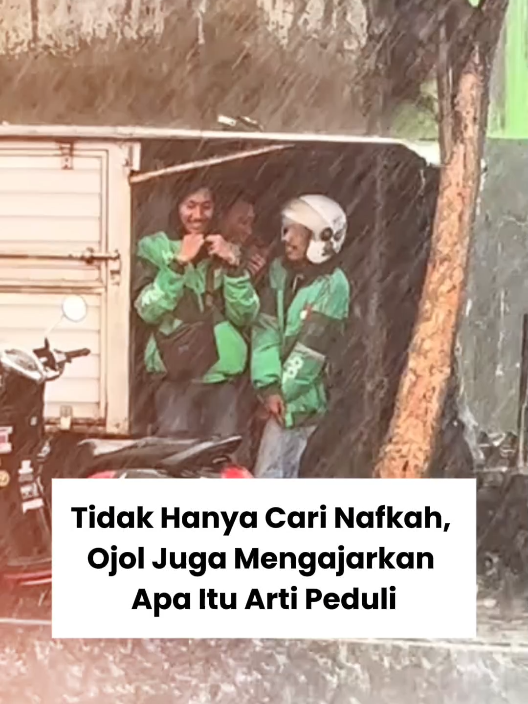 Tidak hanya cari nafkah, ojol juga mengajarkan apa itu arti peduli #Ojol #Viralllllllll #Fypage #Harusfyp #fypdong