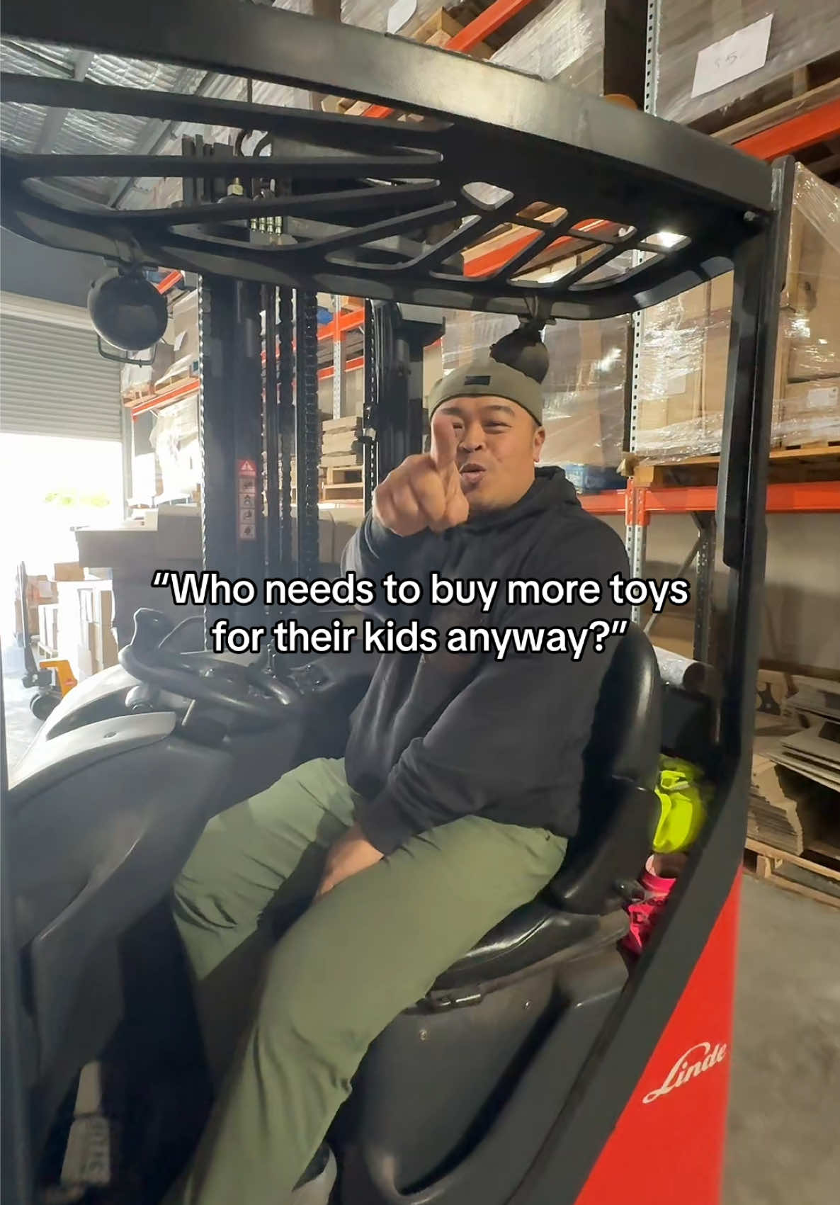 Give the warehouse team some toys to pack!! 🧸 🌈 📚  #parentlife #fyp #workhumor #kidstoys #newtoys 