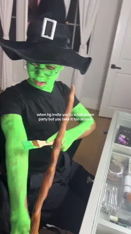 well excuse me for trying #fy #elphaba #halloweenparty #costume #wicked @mayaa ♛ 