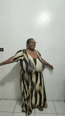 #corpolivre #mulheresempoderadas #autoestima #vivisananias  #naoseidançar 