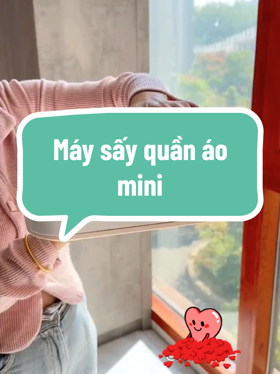“Quần áo ướt, nhà chật không có chỗ phơi? 😩 Chiếc máy sấy mini treo tường này cứu cánh ngay lập tức!” #xuhuongtiktok #xuhuongtiktok #maysaymini #xh #review @SEA Vinahouse 