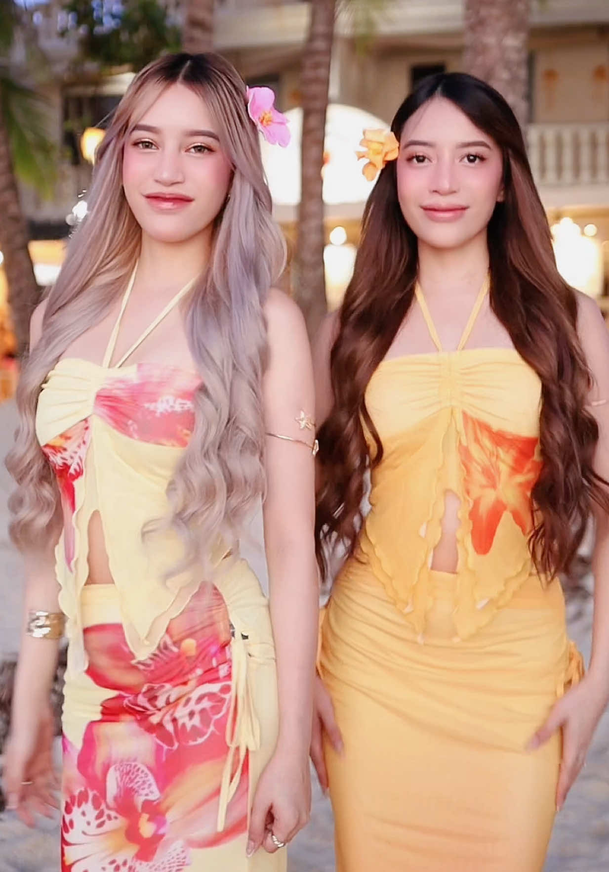 hulaan nyo kung asan kame?🤭🏝️  #sabbyandsophia #marietwins🐵👭 #fyp  ‼️‼️⚠️FAKEBODY⚠️‼️‼️