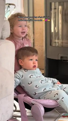 L’amour qu’ils ont pour l’un et l’autre🥺🥺💕💕💕💕 #pourtoi #bebe #frere #soeur #enfant 