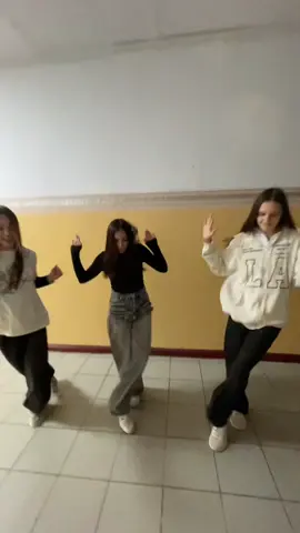 @Nata🥜 @lalisz_ss @kiki @my #рекомендации #рек #fyp #on 