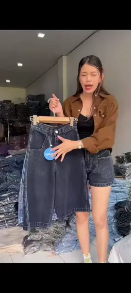 กางเกงยีนส์ขาสั้น ทรงสเก็ต ผ้าไม่ยืด#สนใจจิ้มตะกร้าเหลืองในคลิปได้เลยค่ะ 