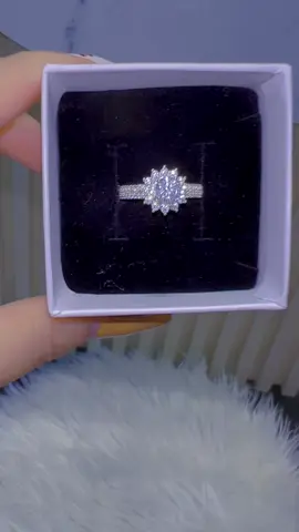 Nhẫn sen bạc ta #vangbaclamtrang #fyp #nhẫnđẹp #bạcta #ilovetiktok❤️ 