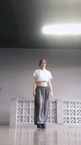 Hơi bể vid nma thôi kệ =)) dc: @Thư Thor ᐢ. .ᐢ  #xuhuong #xh #dance #tiktokdance 