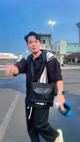 Nadhif suka pesawat terbang  ( Ytb : Jefri Hanafi ) 