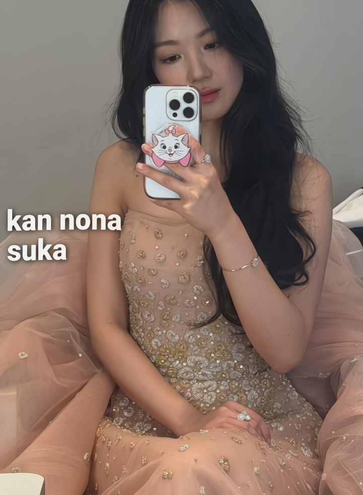aduhaii😵‍💫💗#hyeyoon #khy #hyeyooncute 