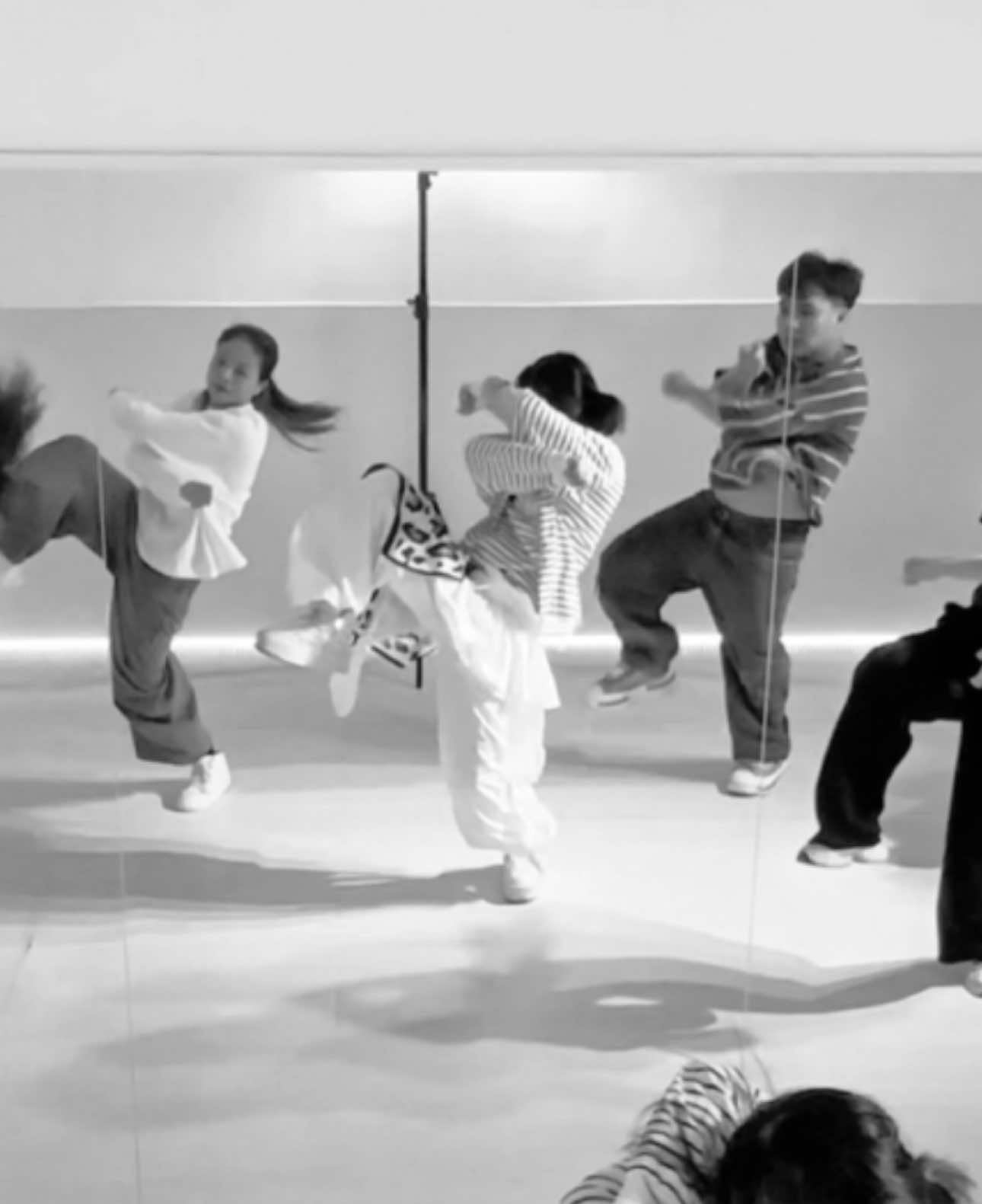 Trưa 2-6 (11h30-1h)🖤 #lophocnhaytanphu #kadancestudio #dance #xuhuong #fyp 