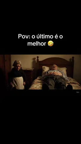 Não sei qual rir mais 🤣  #creatorsearchinsights #portugal #meme #fly #ia 