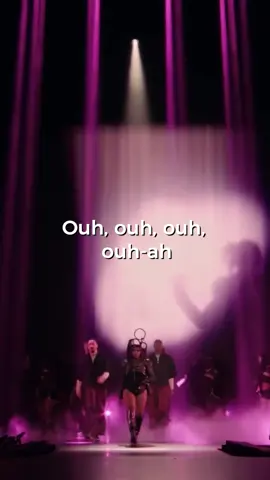 Cette perf’ c’était quelquechose…  #theodora #tiktokmusic #lesflammes #fashiondesigna 