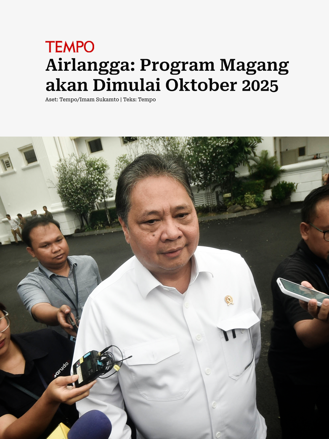 Menteri Koordinator Bidang Perekonomian Airlangga Hartarto mengatakan program magang nasional untuk fresh graduate akan dimulai 15 Oktober 2025. Airlangga menyebutkan bahwa saat ini sistemnya sudah siap dan perusahaan—baik BUMN maupun swasta yang tergabung dalam Kamar Dagang dan Industri (Kadin)—bisa mengunggah kebutuhan pekerja magang. “Magang fresh graduate sistemnya sudah siap dan mulai saat ini sampai dengan tanggal 15 Oktober nanti itu adalah upload daripada demand side,” kata Airlangga dalam konferensi pers di Wisma Danantara, Jakarta, Rabu, 1 Oktober 2025. Simak berita selengkapnya di tempo.co #Tempo #Pekerja #Magang #Gaji #UMP