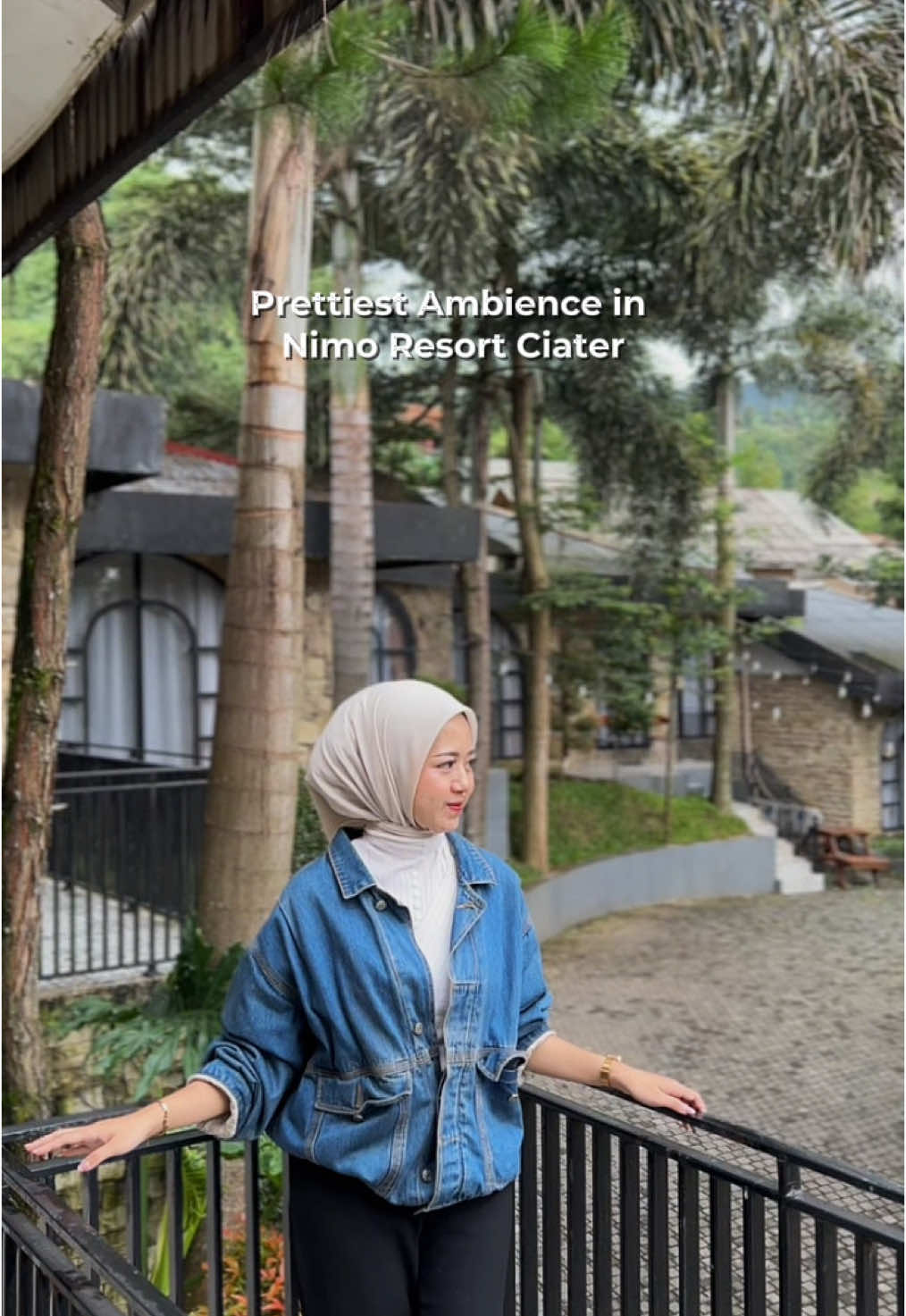 hidden gem resort dengan suasana yang tenang dan nyaman di ciater✨ disini jauh dari bising kota, kamu bisa refreshing sekaligus staycation🍂 #NimoResortCiater #CiaterResort #BandungResort 
