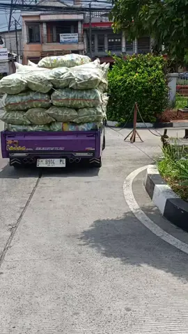 #monsterfansclubindonesia #kmp842chapterbekasi #monsterperexpickupsektor1 #modifikasipickup #pickupcikarang #carryfuturacomunity #otengotengpasar #pickupsayur #bontengbalap #petaniindonesia🇮🇩🇮🇩🇮🇩🌿🌿 #petanimuda #jangkauanluas #fyp #fypシ゚viral 