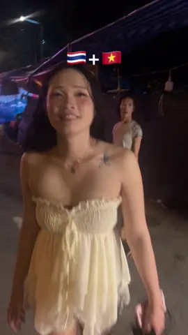 🤣#ไหลเรือไฟนครพนม 