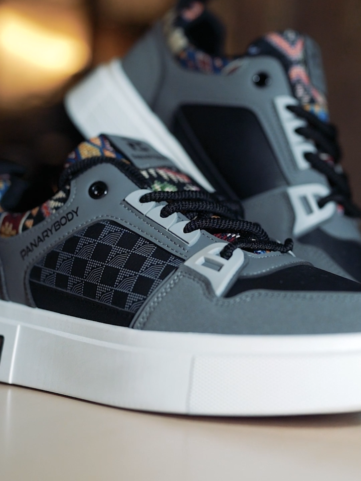 Manis Ganteng gini motif nya #panarybodyshoes #panarybodyofficialshopp #promoguncang1010 #sepatupria #sepatumurah #FashionBrandofTheWeek