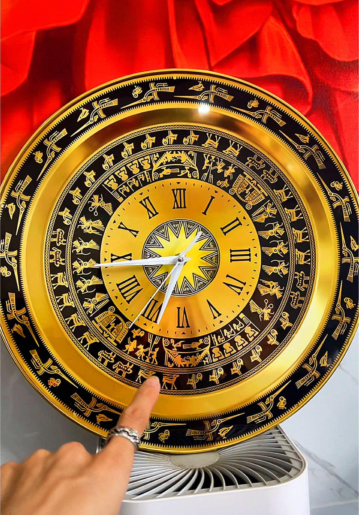 Đồng hồ treo tường hình họa tiết trống đồng Đông Sơn #donghotreotuong #donghotreotuongdep #donghodecor #trongdongdongson #tuanthapcamreview 