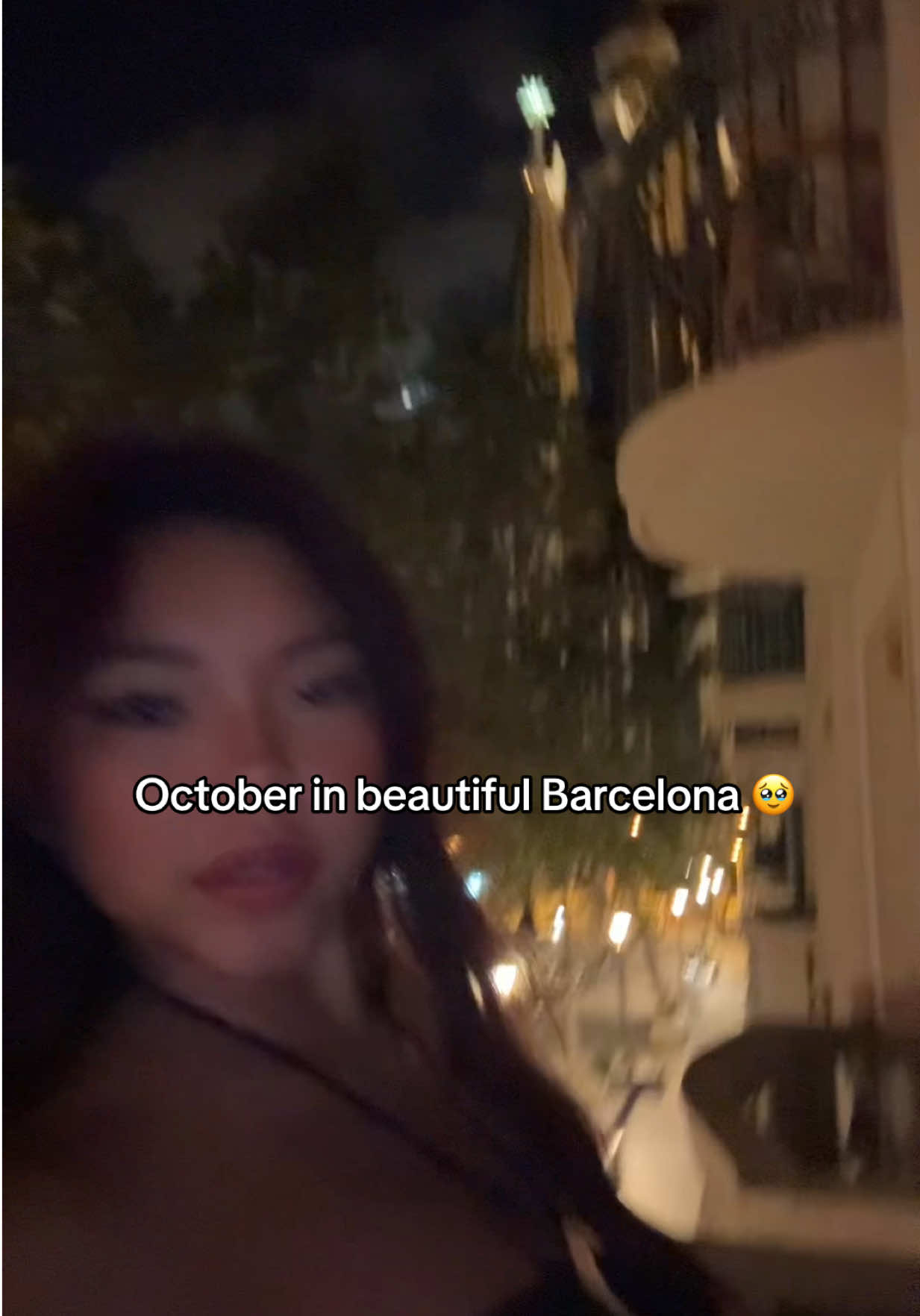 Dw we only booked hotels, ate at local restaurants and supported local businesses 🫡 #barcelona #sagradafamilia #october #paella #spain 