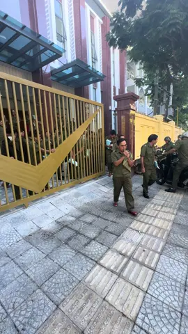 thả cổng 