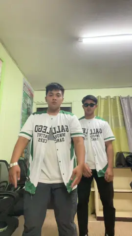 Juskuping mga bata nag post pala dito sa acct ko. Hahahaha. @Kyleeee. Hahaha