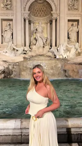 Come with me to the Trevi fountain at 4am! Oct 7-13th stock up on @MEDIHEAL Global during Amazon Prime Big Deal Day