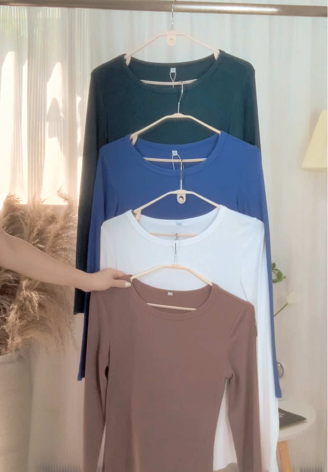 Best selling long sleeves right now! Don't miss this offer! #anrabess #basictop #skinnytop #fallfashion #freeshipping