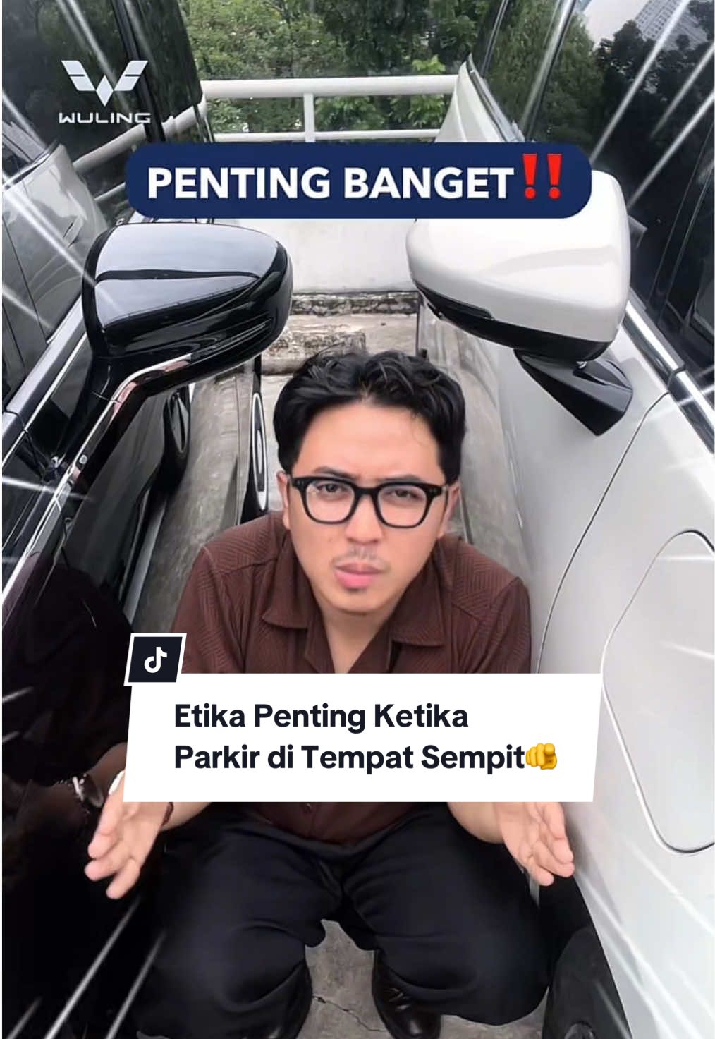 Siapa yang relate dengan etika penting ketika parkir mobil di area yang sempit kayak gini? Kadang suka ngelus dada kalau tiba-tiba nemu body mobil ada yang lecek, padahal gak ngalamin benturan pas di jalan🤔 Etika buka pintu mobil ini penting banget ya, Keluarga Wuling, untuk kenyamanan kita dan pengguna mobil lainnya juga! Kalau ada tips etika berkendara lagi, boleh share di kolom komentar ya! #WulingMotorsId #DriveForABetterLife #parkirmobil #EtikaBerkendara #Airev 