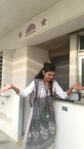 😂 vetiyena hai vetiyena 😂🙏🦚.🦚😀🤚👻#harekrishna #fyp #premanand_maharaj_ji #vakti #happydasai 