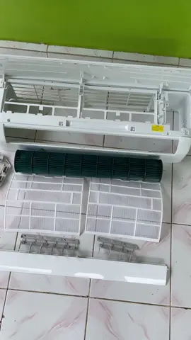 Belum dicuci selama 1Thn lebih,katanya gak tau kalo harus di cuci😱,Cuci AC SHARP 1PK 2Unit ! #cuciac 