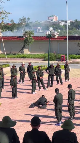 Thao trường đổ mồ hôi 