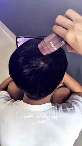 Percaya diri Itu di mulai dari penampilan dan rambut adalah kuncinya.kalo rambut lo tipis dn ga nyaman ini saat nya lo coba product terbaru cave Hair Fiber. klik di keranjang di atas dan rasain perubahannya!! #fyp #hairfiber #rambut #kebotakan 